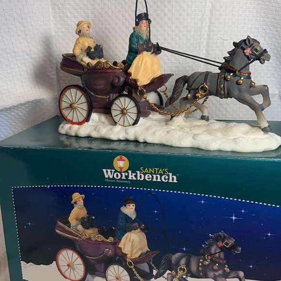 Santa’s Workbench - Carriage 2004 - Picture 2 of 5